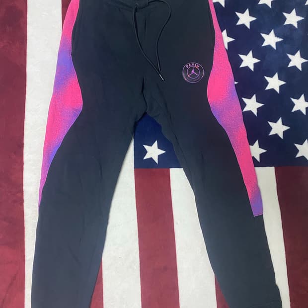 나이키 파리 생제르맹 스테이트먼트 플리스