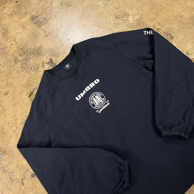 [정품/90] 엄브로 네이비 풀오버 웜업 b14