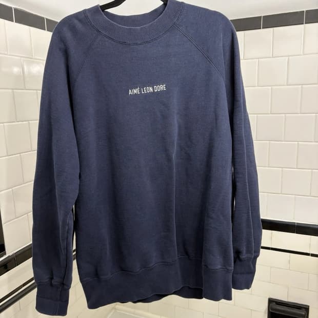 에임 레온 도르 네이비 크루넥 스웨트셔츠