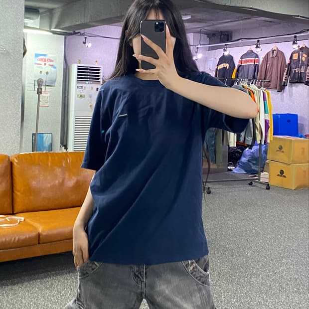 디스이즈네버댓 스몰 라벨 로고 반팔 티셔츠 B5207