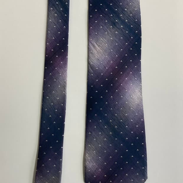 입생로랑 넥타이