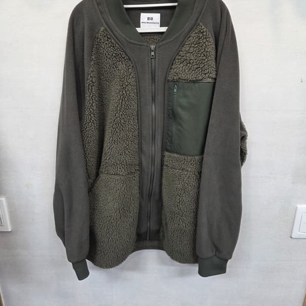 유니클로 화이트마운티니어링 플리스 자켓 xl