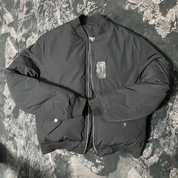 아크네 시드 보머46사이즈