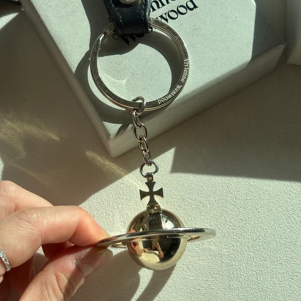 비비안웨스트우드 키링