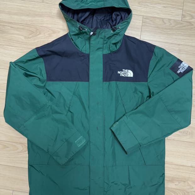 노스페이스 바람막이 M