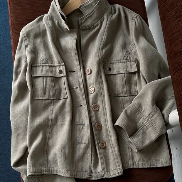 Double collar herringbone pattern short 