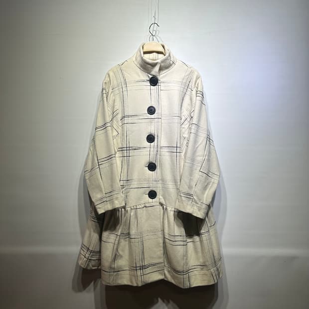 비비안 웨스트우드 체크 코트 판매합니다