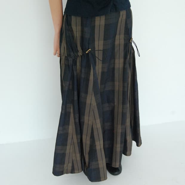Lax dan tia string skirt
