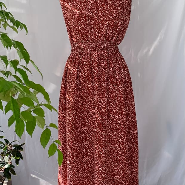 레드 플라워 슬리브 나시 원피스