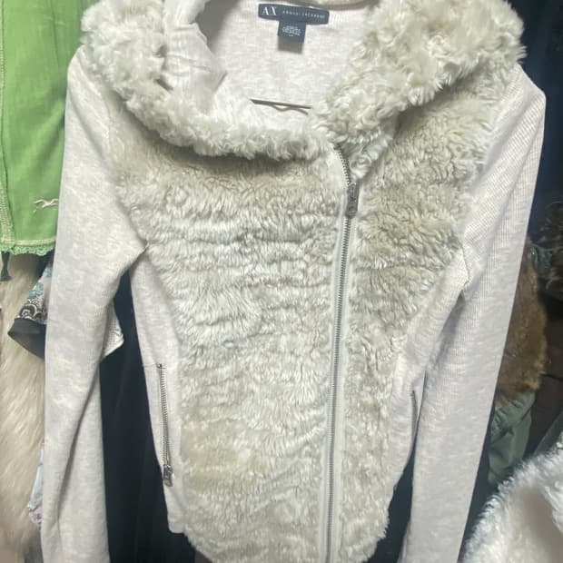 아르마니 익스체인지 퍼 사선 후드 집업