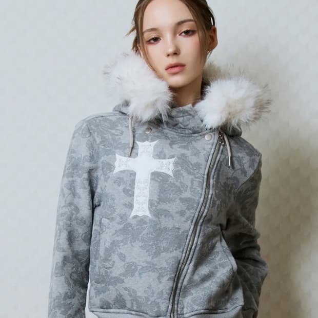 러브이즈트루 퍼 후드집업