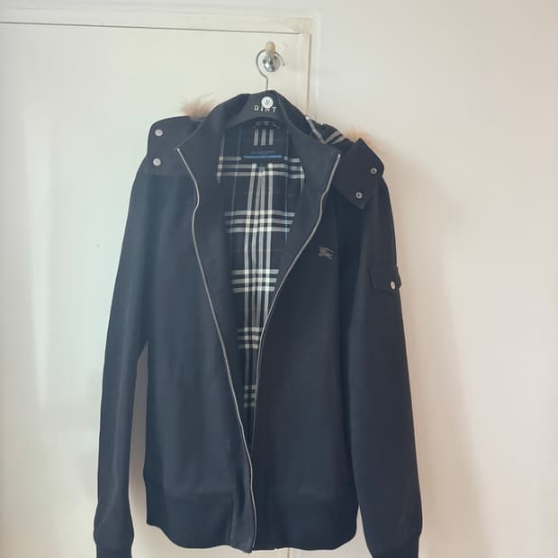 버버리 블루라벨 봄버자켓