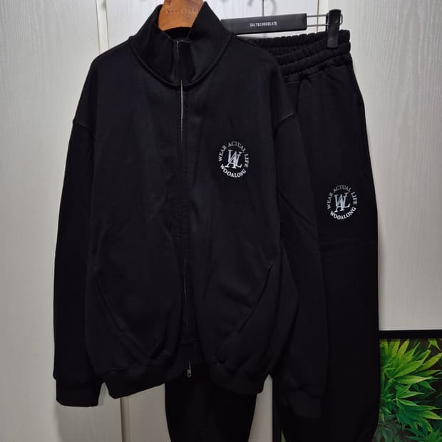 (타임세일)(새상품)우알롱 트레이닝 셋업 블랙