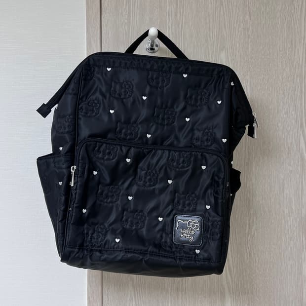 고전 헬로키티 백팩
