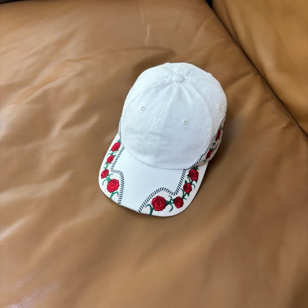 Supreme 슈프림 로즈 화이트 6패널 볼캡 모자 Roses White