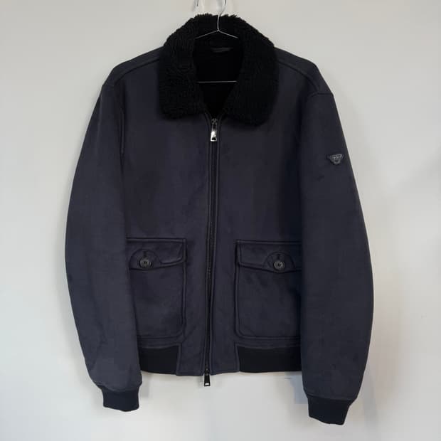 아르마니 무스탕