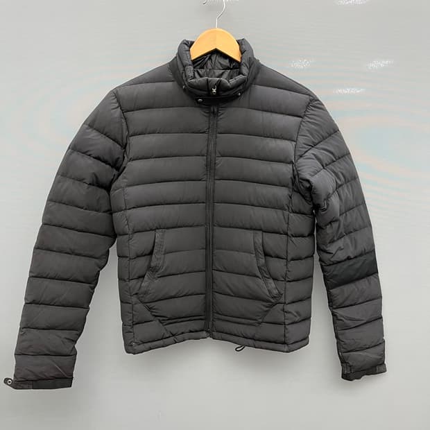 CP컴퍼니 경량패딩