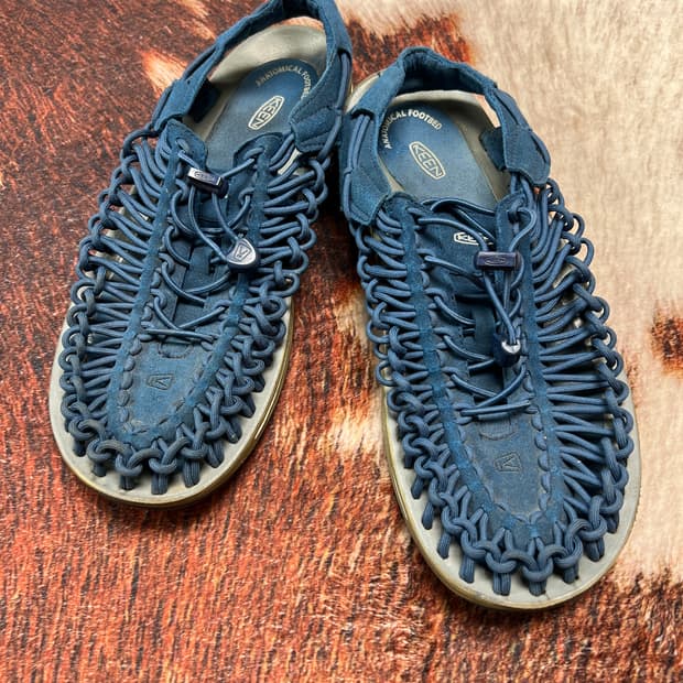 [280] KEEN 킨 유니크 샌들 블루