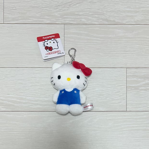 산리오 헬로키티 거울 인형 키링