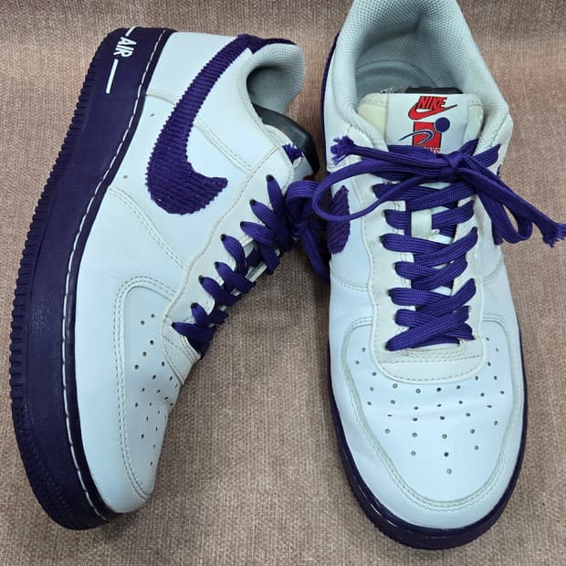 나이키 270mm-  에어포스1 EMB 화이트 앤 코트 퍼플  
