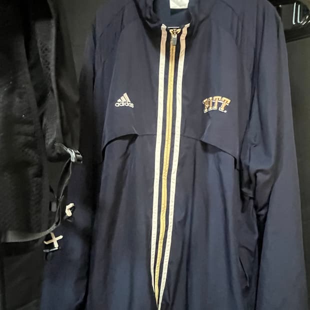 아디다스 바람막이