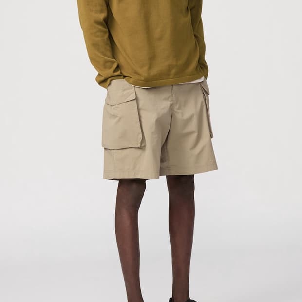유니클로U 파라슈트 카고 쇼트팬츠 베이지 M사이즈