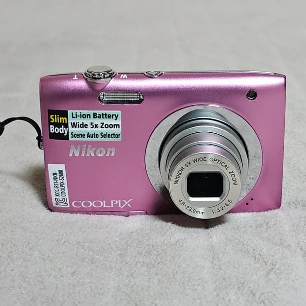 니콘 쿨픽스 S2600 핑크색 디지털 카메라