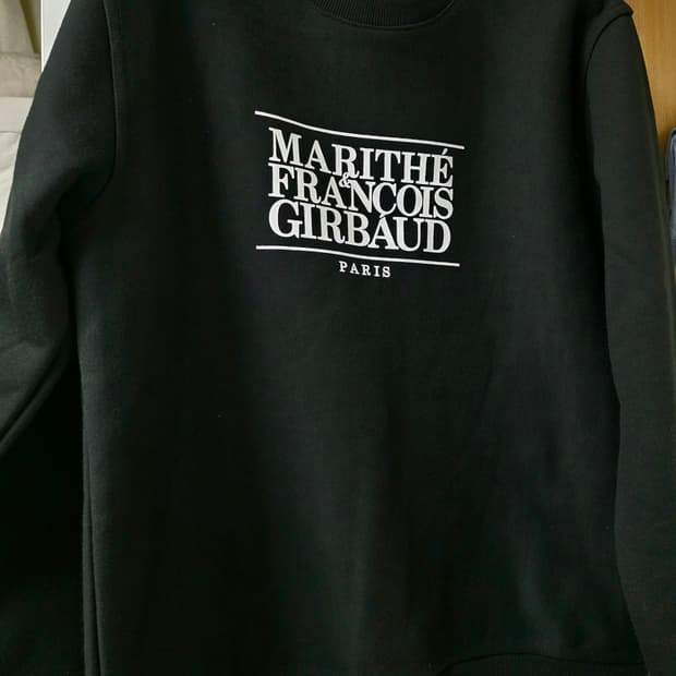 마리떼 기모 맨투맨 M