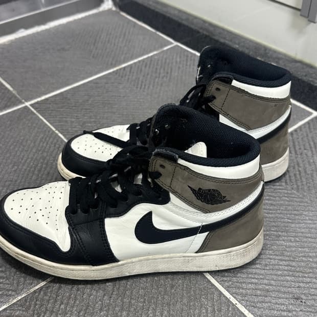 에어 조던1 다크모카 Retro High OG Black Mocha