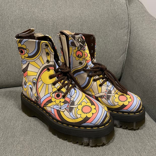 닥터마틴 제이든 패턴 사이드 집업 부츠 uk6