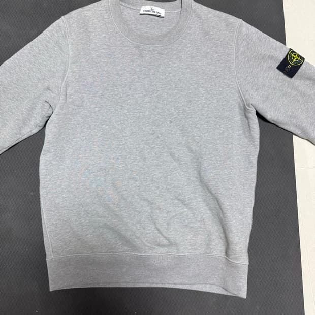 스톤 아일랜드 그레이 맨투맨M