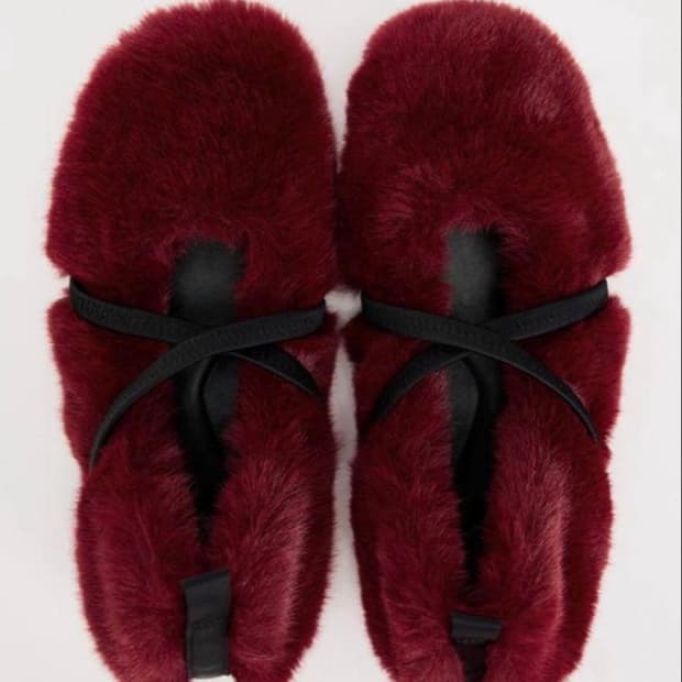 구해요))자라 버건디퍼 발레 플랫슈즈