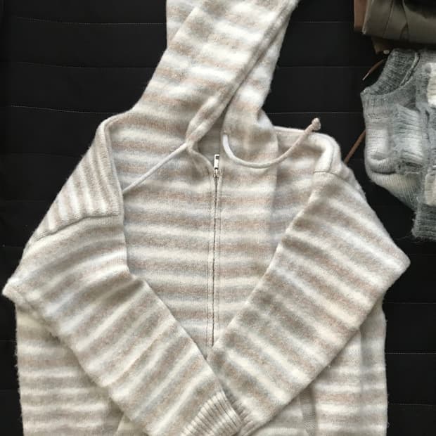 스트라이프 니트 후드집업