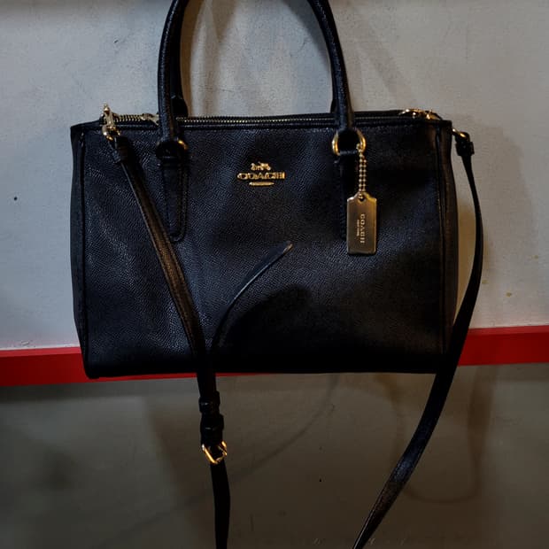 정품 코치 사피아노 가죽 사첼백 