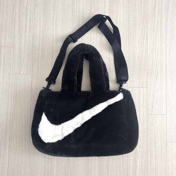 나이키 빅스우시 퍼 가방