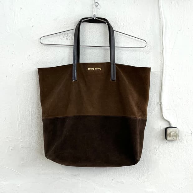 미우미우 스무스 스웨이드 투톤 숄더백