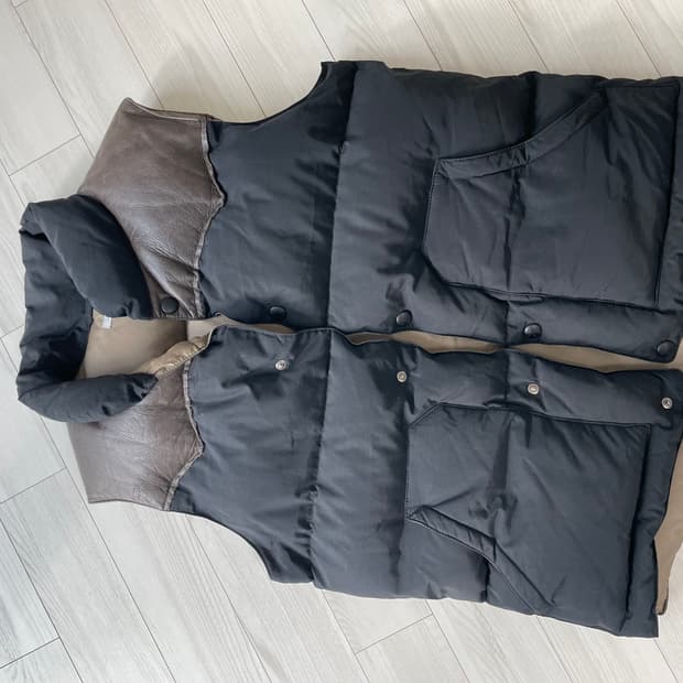 유나이티드 애로우즈의 다운베스트     