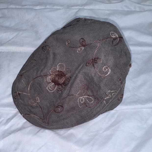vinatge flower suade hunting cap gray