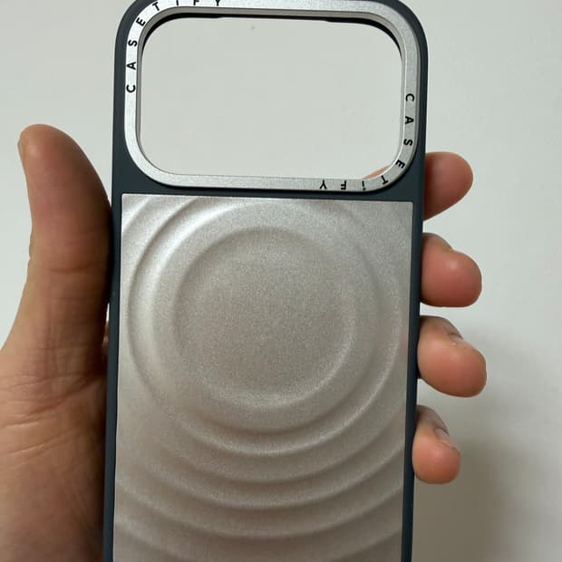 케이스티파이 x 지드래곤 아이폰 알로이 리플 케이스 실버 그레이