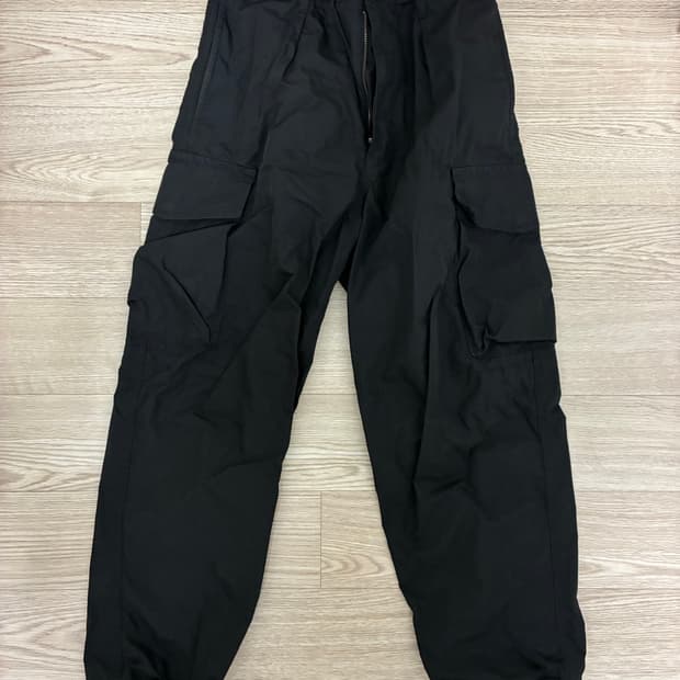 유니클로 U 파라슈트와이드카고팬츠 xs