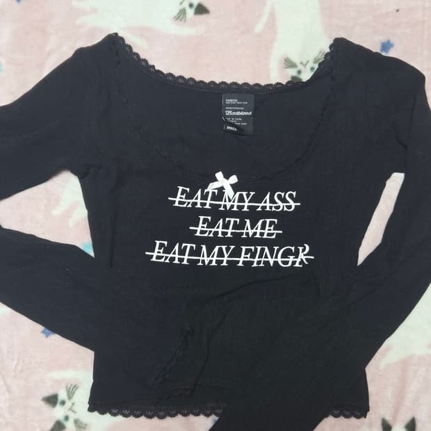 배드블러드 레이스 크롭티 롱슬리브