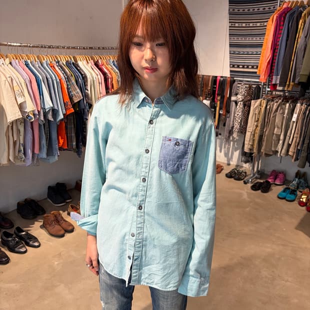 Tommy Hilfiger 투톤 포켓 데님 셔츠 S