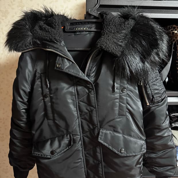 더쿠플스 블랙 퍼 후디 패딩 점퍼