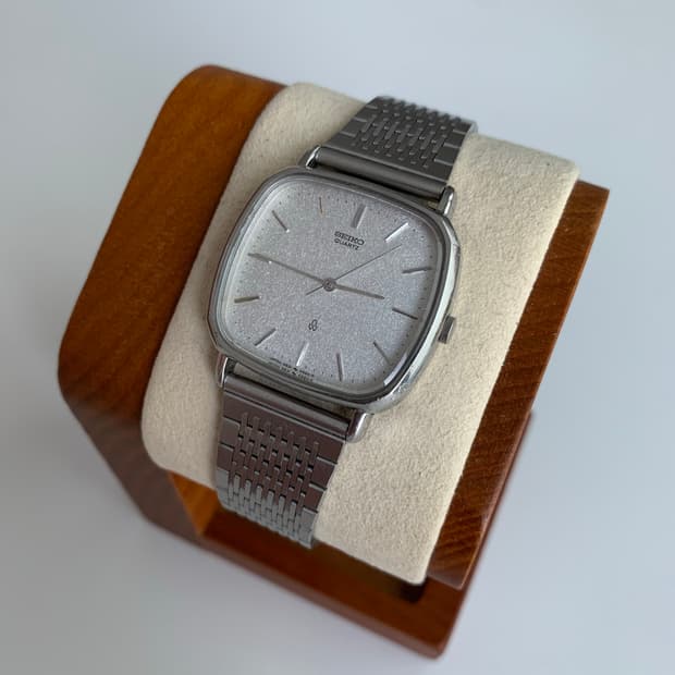 세이코 Seiko 쿼츠 스퀘어 스노우