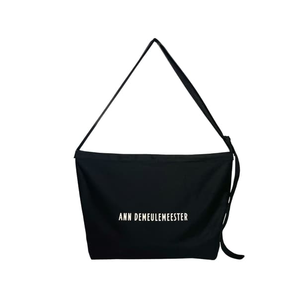 AD large shoulder bag