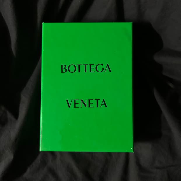 보테가베네타 카세트 명함 케이스 다크그린/아게이트 그레이
