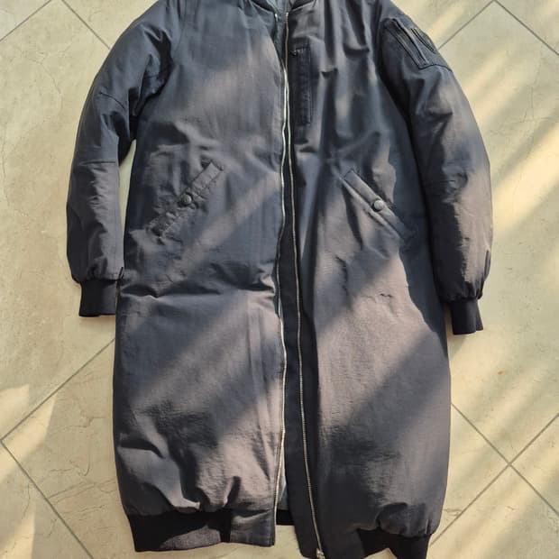 노비스 구스 다운 리버시블 롱 점퍼(롱패딩)