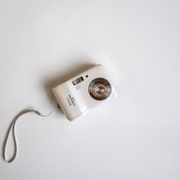 Nikon Coolpix L2 / 빈티지 디지털 카메라