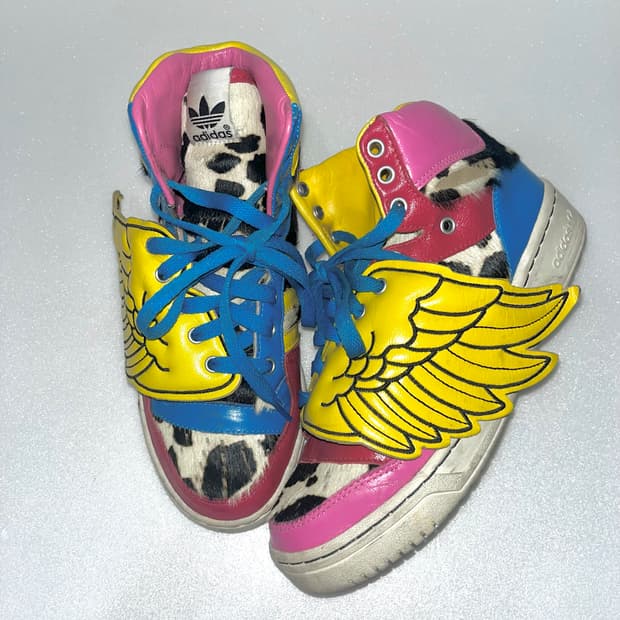 Adidas jeremy Scott 2NE1 wing sneakers