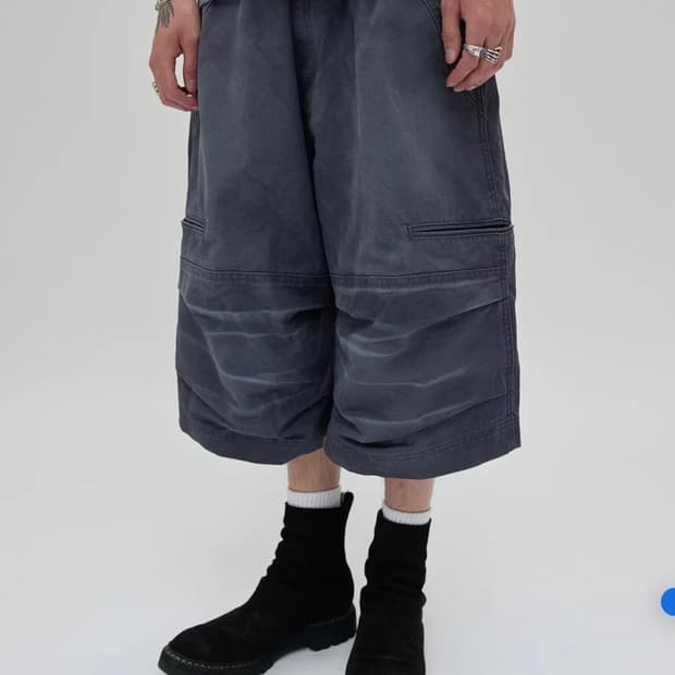 스웨이드 UTILITY CARGO SHORTS 팝니다